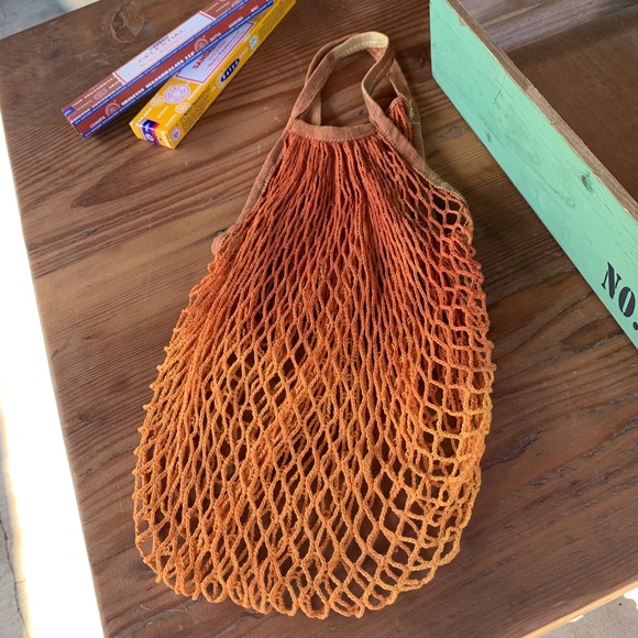 ✨HAND DYED NET STRING FRENCH MARKET BAG✨ - Picture 2 of 6